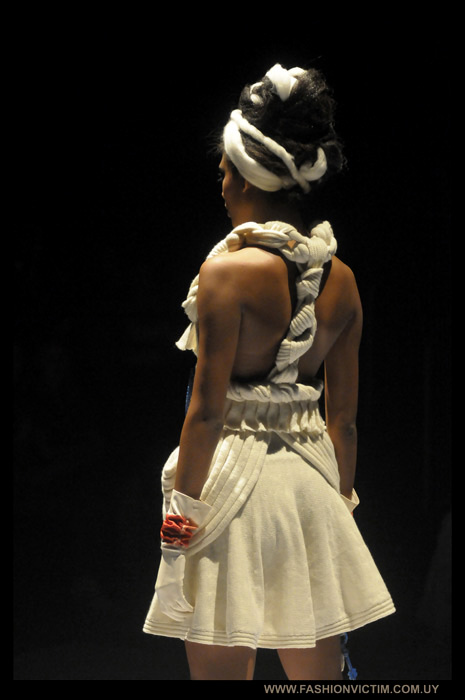 Diseño de Laura Almeida. Foto Rodrigo Olivera (www.fashionvictim.com.uy)